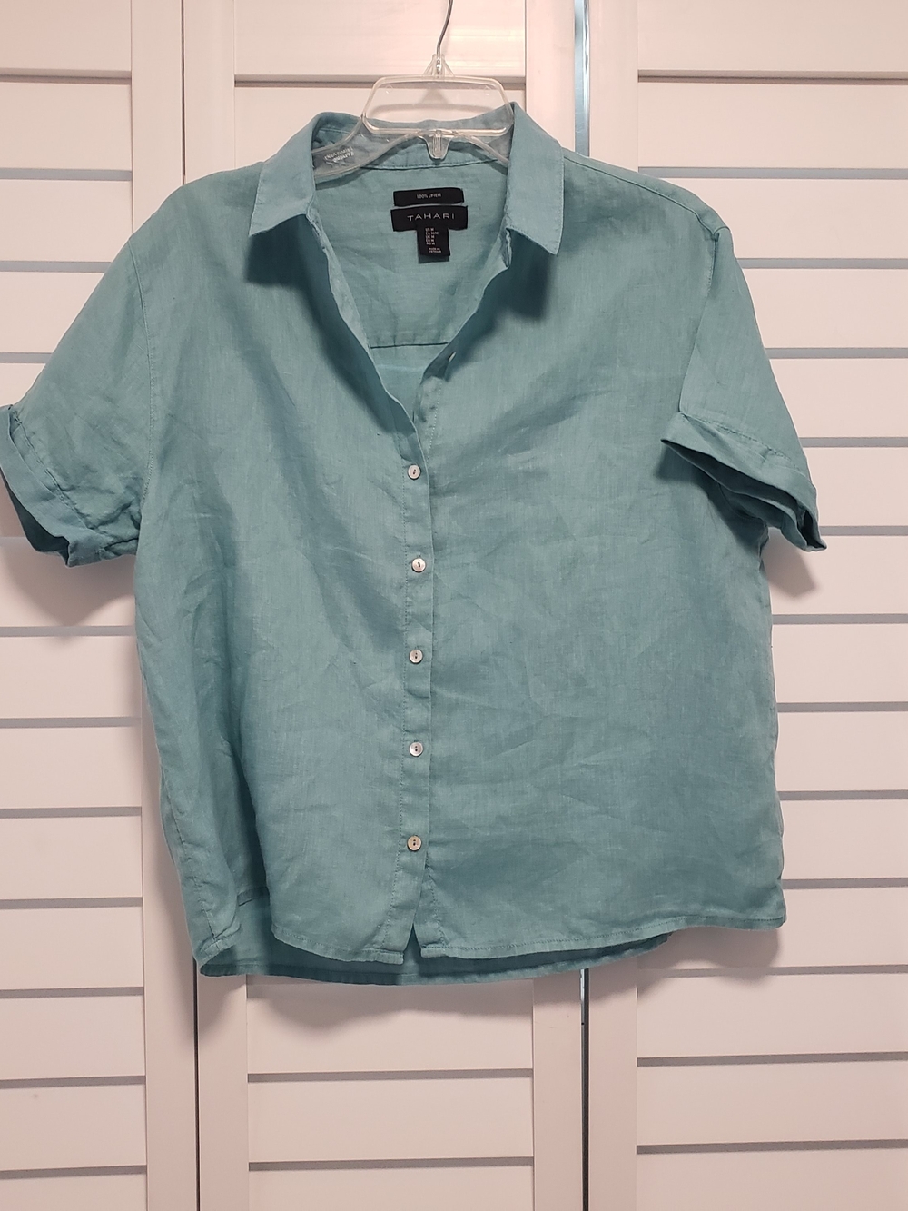 Tahari Women's Short-Sleeve 100% Linen Button-Down Shirt